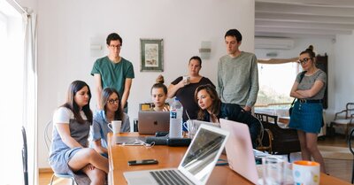 Pôles de compétitivité : Comment favoriser l’innovation dans les entreprises