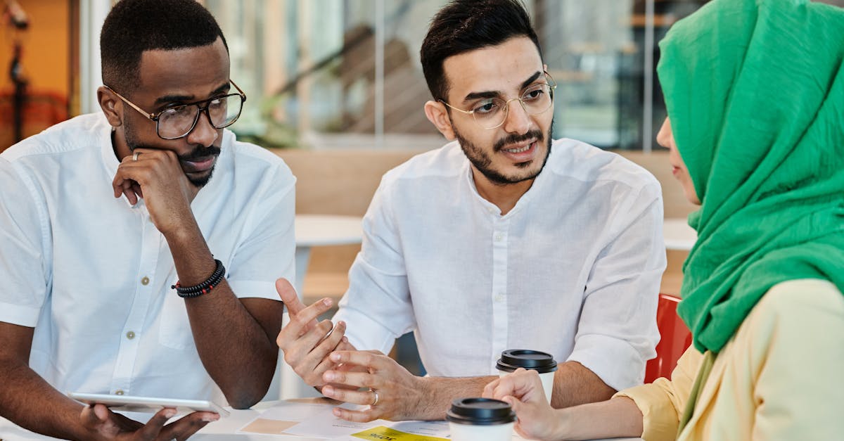 découvrez comment améliorer vos compétences en communication pour établir des échanges efficaces. apprenez des techniques pratiques et des conseils d'experts pour réussir dans vos relations personnelles et professionnelles.