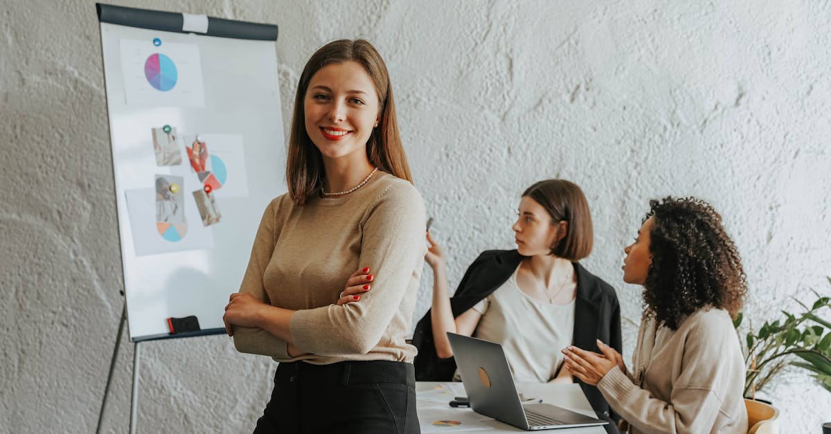 découvrez les différents modèles commerciaux qui façonnent le paysage des entreprises modernes. explorez les stratégies innovantes et les approches sélectives qui permettent aux organisations de générer des revenus durables et de répondre aux besoins changeants des consommateurs.