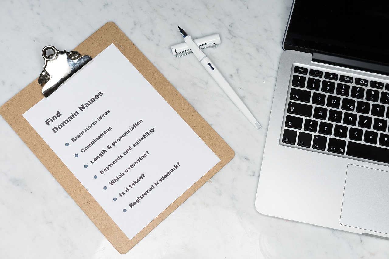 découvrez tout ce qu'il faut savoir sur le coût de l'hébergement web : comparez les prix, trouvez les meilleures offres et choisissez la solution adaptée à vos besoins et à votre budget.